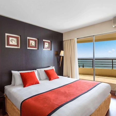 Ramada Hotel & Suites By Wyndham Noumea Exterior foto