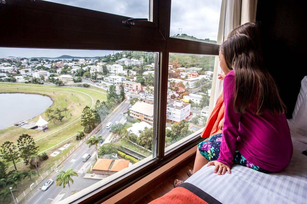 Ramada Hotel & Suites By Wyndham Noumea Exterior foto