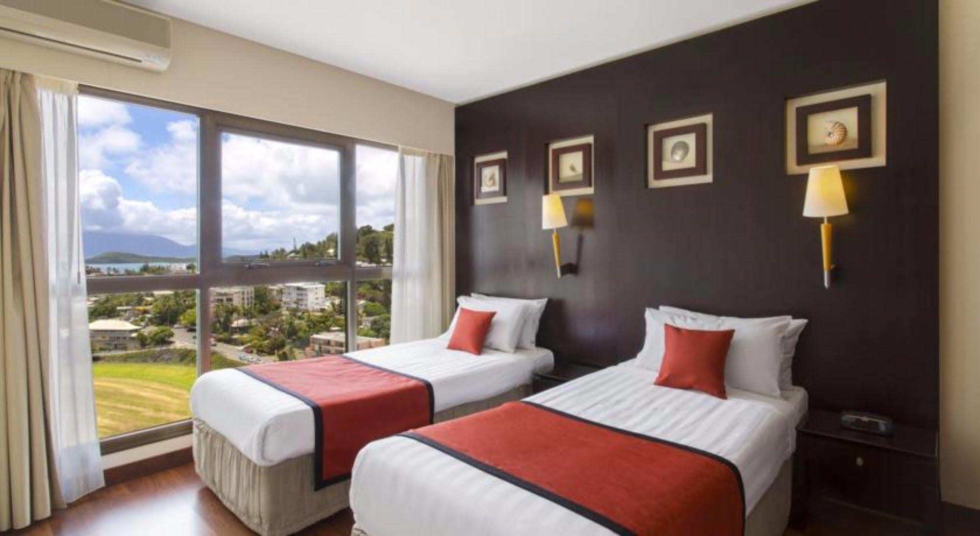 Ramada Hotel & Suites By Wyndham Noumea Exterior foto